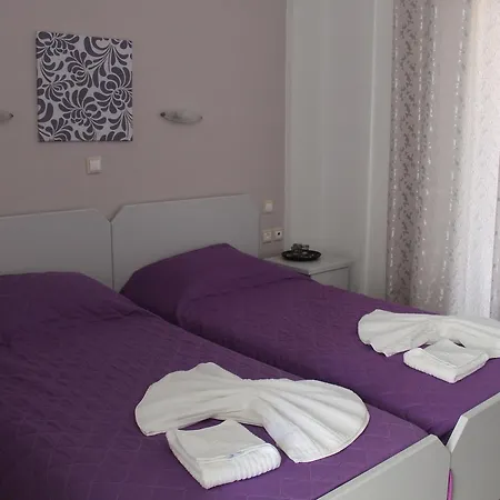 John Akroyiali Hotel Loutro